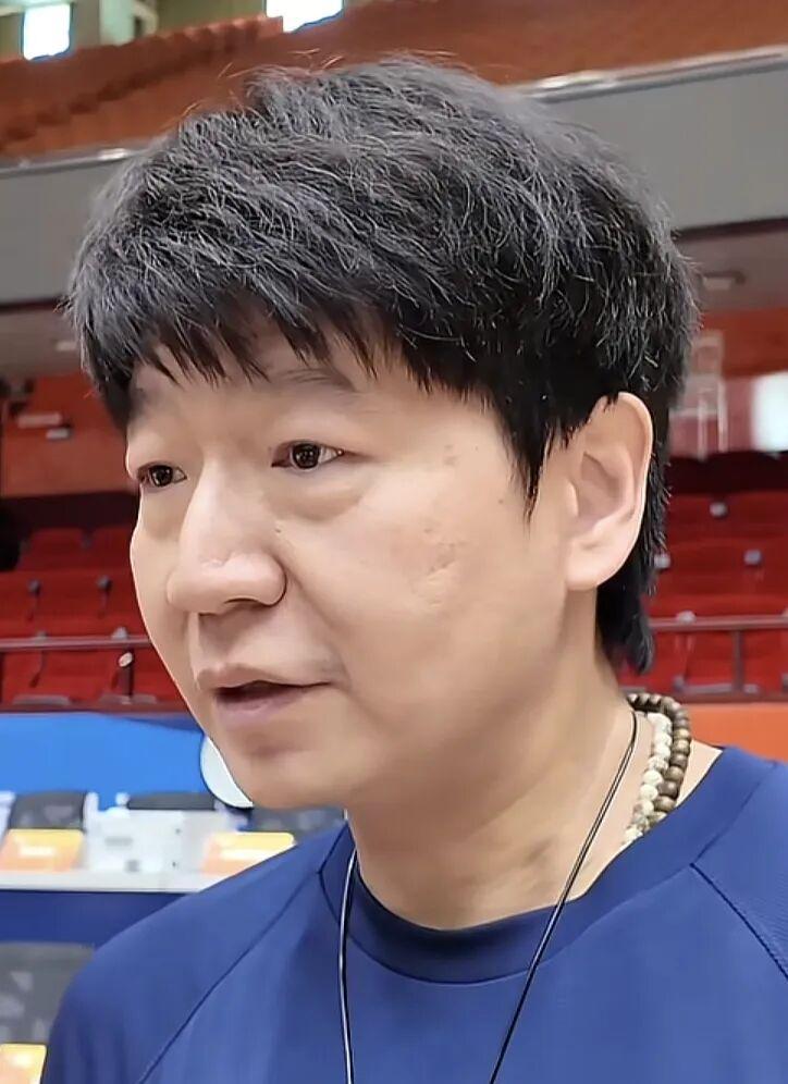 华体会体育官方网站-山东高速男篮一家人要珍惜当下